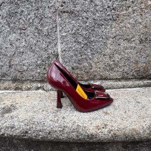 Décolleté bordeaux